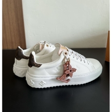 Louis Vuitton Low Shoes